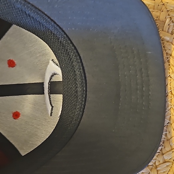 MLB OC Sports | Men's Mesh Red Black Baseball Cap Cincinnati Red - Picture 7 of 10